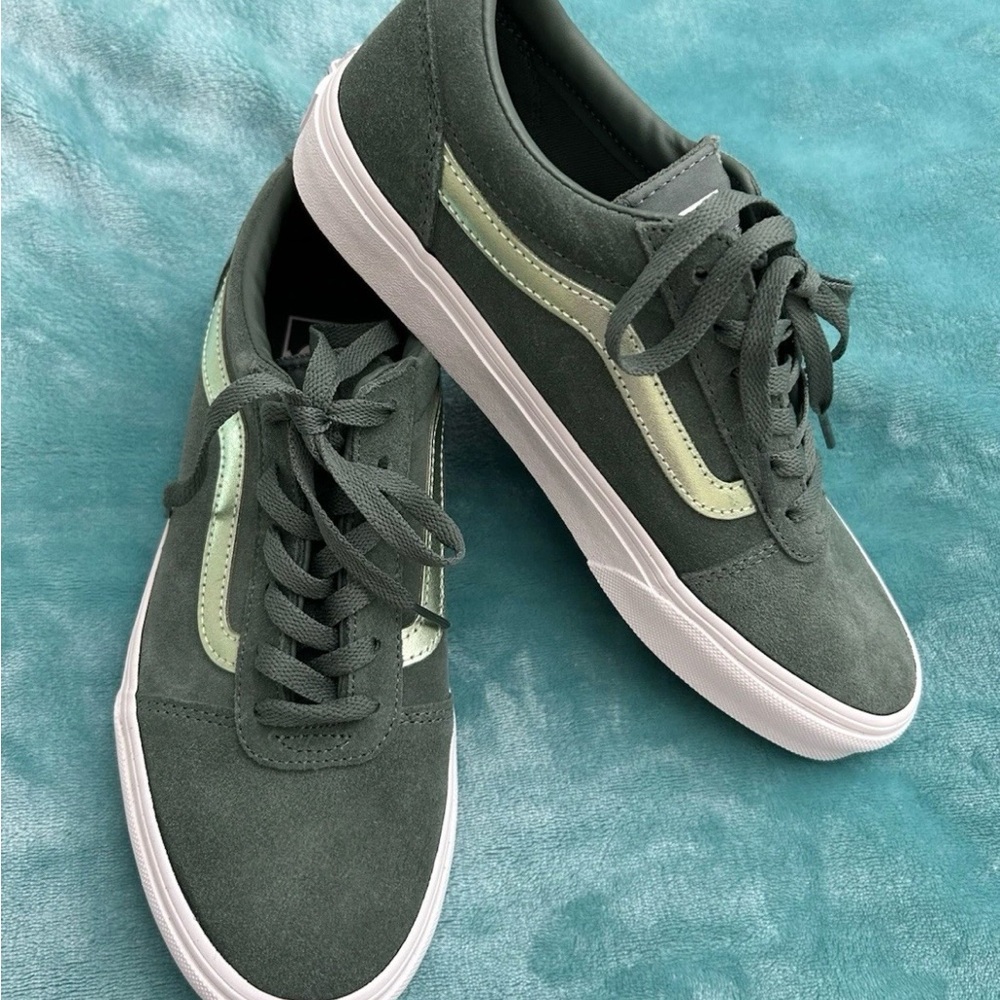 Vans Ward Metallic Suede Green Duck Women’s Shoes Size 9